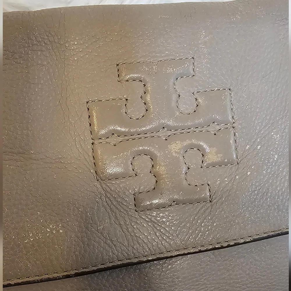 Tory Burch Gray Leather Crossbody Bag - Picture 2 of 13